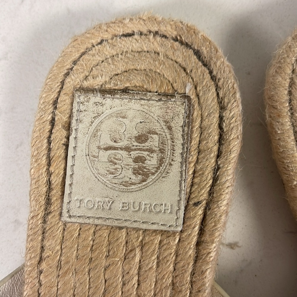 34# Tory Burch White and Gold Sandals - Picture 9 of 15